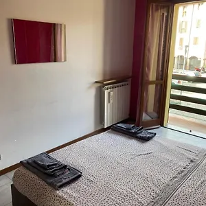 https://viola.italymilanhotels.net
